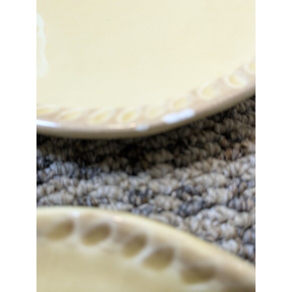 Crate & Barrel Mano Italy Bread Butter Plates Set Of 6 Yellow Pie Crust Rim 6'' - Picture 3 of 7